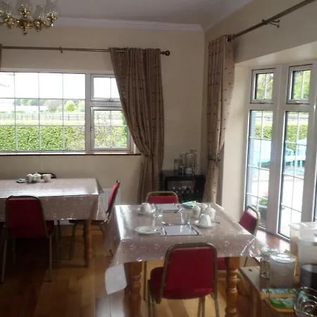 Bed & Breakfast Farmlodge 3*