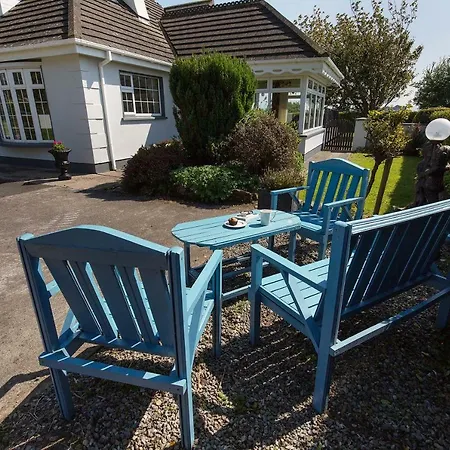 Farmlodge Bed & Breakfast 3*