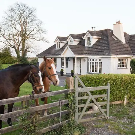 Farmlodge 3*