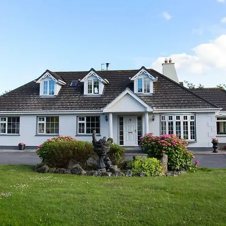 Farmlodge Bed & Breakfast